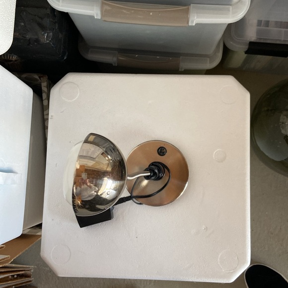 Desk or side table lamp. - Picture 5 of 7